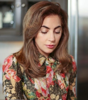 ‘키스병’ 원인 바이러스, 레이디가가 겪는 ‘이 질환’ 부른다