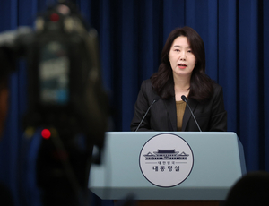 강유정 “김남국에 비서실장이 ‘눈물 쏙 빠지게’ 경고”