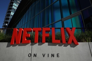 슈퍼맨·해리포터 품는 넷플릭스…워너 삼키고 ‘할리우드 공룡’으로