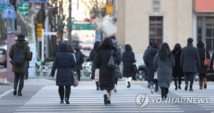 직장인 78% “AI 무섭다…노동시장 불평등·부의 양극화 심화”