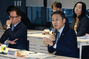 900점도 ‘대출 구걸’…신용점수 거품 확 뺀다