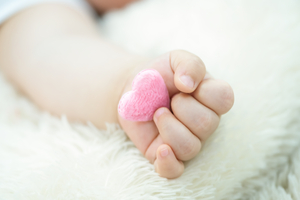 “배고팠을 20개월 딸”…인천서 숨진 채 발견, ‘기초 수급’ 20대 친모 긴급체포