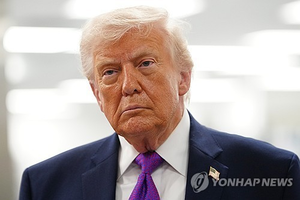 [속보] 트럼프 “내 지시로 이란 하르그 섬 공격”… 판도라 상자 열렸다