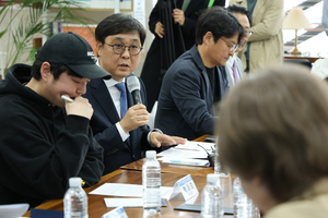 “한국영화 죽어간다” 호소에…최휘영 장관 “추경예산 656억, 영화산업 지원”