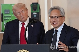 “베이징에서 보자”… 트럼프, 엔비디아·애플 CEO 등 ‘테크 거물’ 이끌고 방중