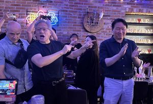 젠슨황 일행 2차는 치킨+위스키…최태원 ‘골든벨’ 울리고 244만원 계산