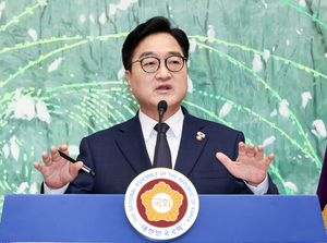 “배우자가 무슨 역할 했나”…우원식 해외출장 14회 모두 동행·82억 집행 논란
