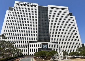 “졸피뎀 먹이고 구운 달걀로 기도 막아”…아버지 살해 40대, 친형 살인 혐의도 유죄 ‘무기징역’