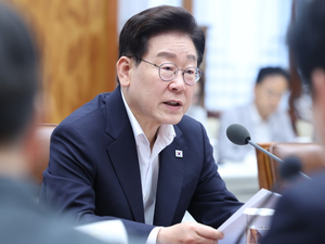 [속보] 李대통령 “선택적 모병제 도입해 ‘스마트 강군’ 국방개혁 추진”