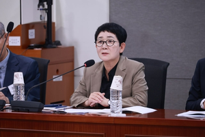 막 퍼준 ‘민생지원금’…“다음 세대 짊어진 243개 지자체 부채 58조”