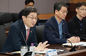 양대 시장 ‘서킷브레이커’ 증시 패닉에…금융당국, 긴급 점검회의 소집