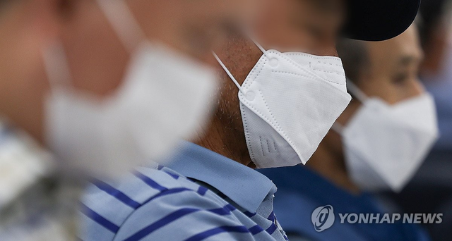 발작성 기침과 구토, 청색증 등을 동반하는 백일해가 일본에서 빠르게 퍼지고 있는 가운데 우리나라에서도 백일해 환자 수가 늘고 있어 경고음이 울리고 있다. 사진 연합뉴스.
