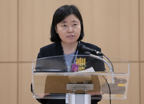 임은정 신임 서울동부지검장이 4일 서울 송파구 서울동부지방검찰청에서 열린 취임식에서 취임사를 하고 있다.   [연합뉴스]