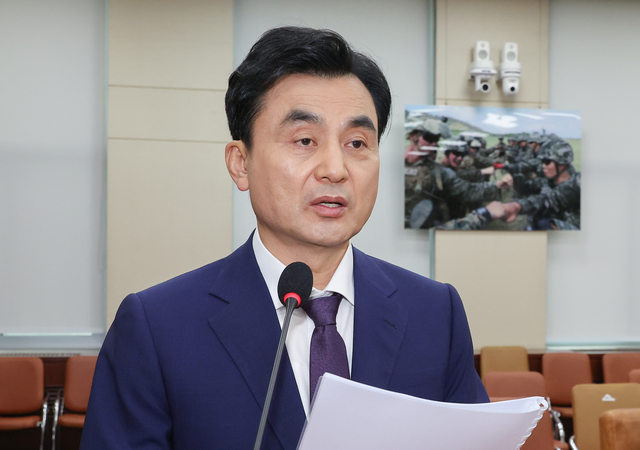 안규백 국방부 장관 후보자가 15일 국회 국방위원회에서 열린 인사청문회에서 발언하고 있다. [연합뉴스]