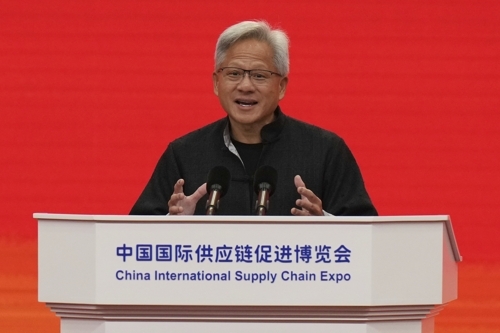 젠슨 황 “中 AI모델들 월드클래스”…중국어 연설도