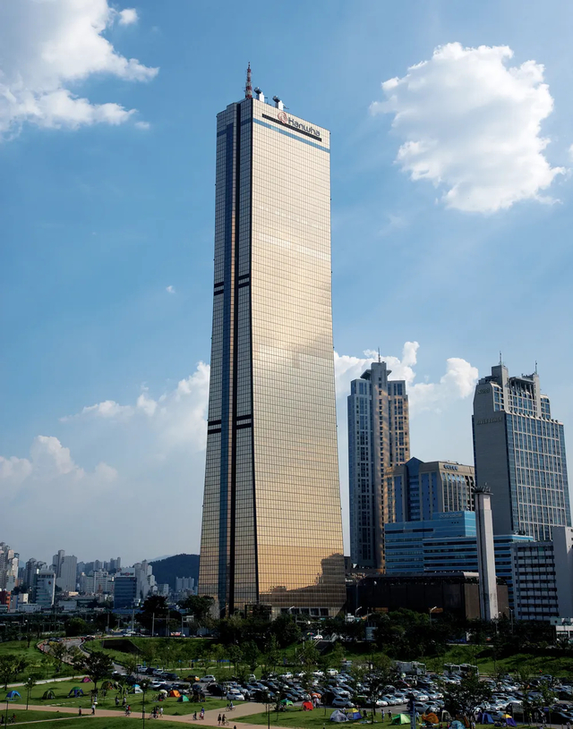 63빌딩 전경. [한화생명 제공]