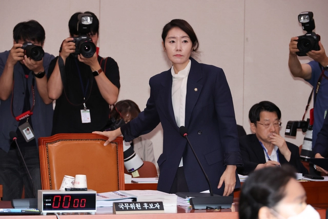 더불어민주당 현역 재선 의원인 강선우 여성가족부 장관 후보자가 지난 7월14일 서울 여의도 국회 여성가족위원회에서 열린 인사청문회에 출석하고 있다.<연합뉴스 사진>