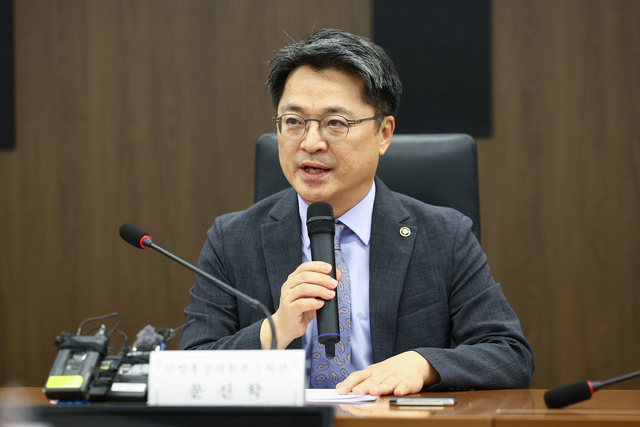 미 관세 조치 민관 합동 긴급회의서 모두발언하는 문신학 차관 [연합뉴스]