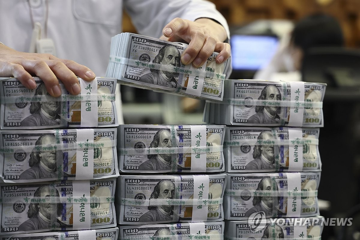 美 고용 충격에 환율 11원 넘게 ‘뚝’…1380원대 등락