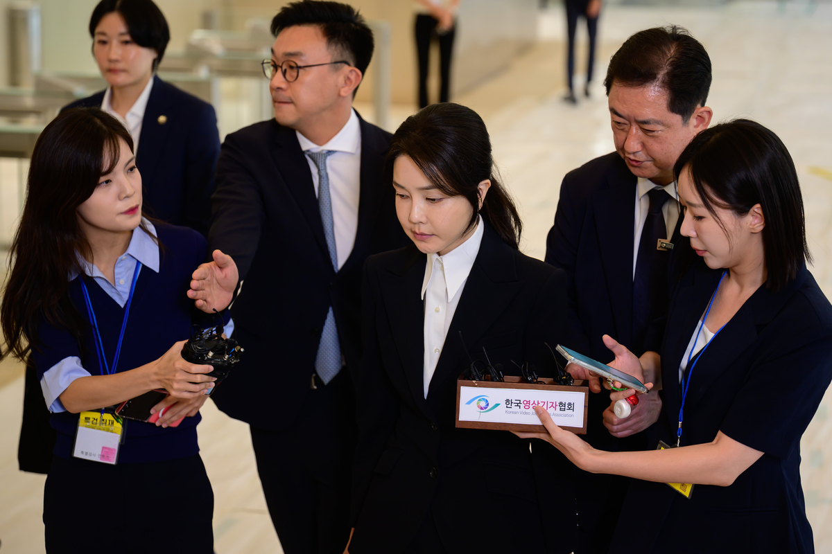 ‘김건희 리스크’ 현실화에도 속앓이만 하는 국힘, 그 이유는?