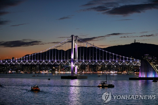 부산 광안리 야경. 기사와 직접적 연관 없음. [연합뉴스 제공]