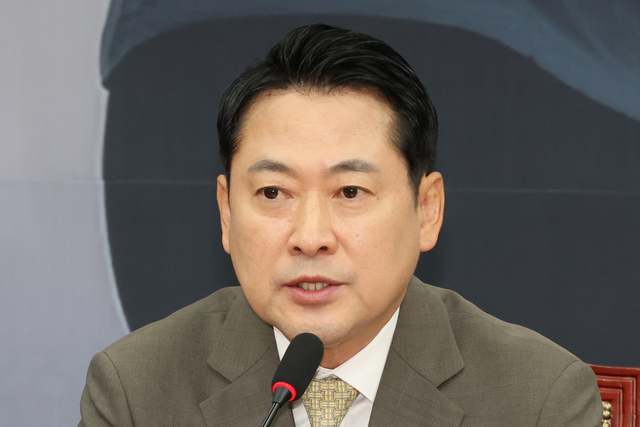 장동혁 국민의힘 대표가 9일 서울 여의도 국회에서 정청래 더불어민주당 대표의 본회의 교섭단체대표 연설에 대해 비판하고 있다. [연합뉴스]
