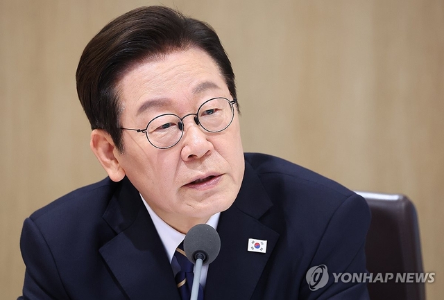 이재명 대통령이 지난달 30일 용산 대통령실에서 열린 제44회 국무회의에서 발언하고 있다. [연합뉴스]