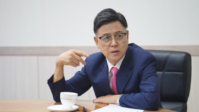 이명수 오송첨단의료산업진흥재단 이사장은 지난 2일 충북 청주 오송에서 디지털타임스와 인터뷰하고 있다. 사진=강승구 기자