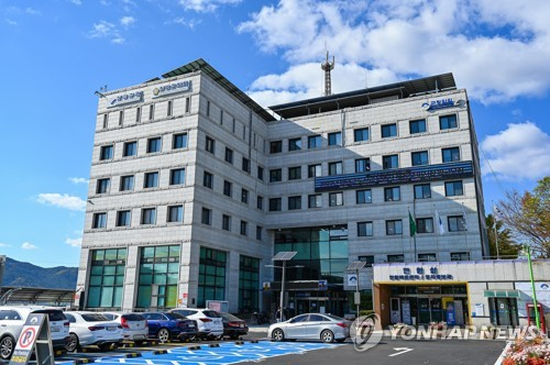 특검 조사 후 숨진 50대 양평군 공무원 부검…경찰 “유서 공개 불가”