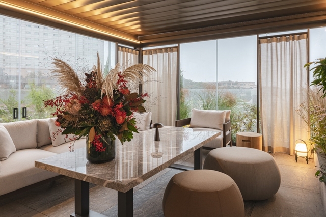 서울 용산구 한남동에 문을 연 ‘카펠라 더 클럽’은 ‘르엘어퍼하우스’와 ‘카펠라레지던스 서울’ 입주민만을 위한 프라이빗 멤버십 클럽으로 운영된다.