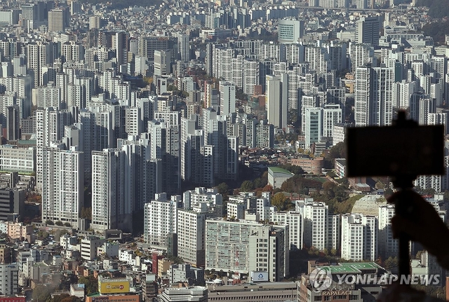 서울 도심 아파트 전경. [연합뉴스]