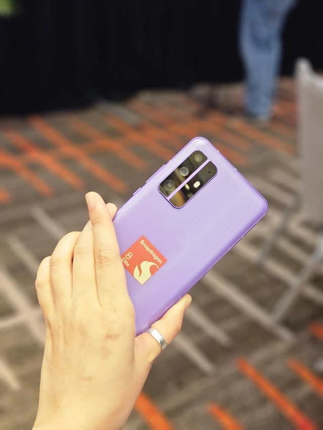 퀄컴 ‘스냅드래곤8 엘리트 5세대’가 탑재된 레퍼런스 제품. 김나인 기자