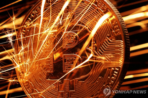 “곡소리 들리네” 비트코인·이더리움 붕괴…위험자산 ‘회피 심리’