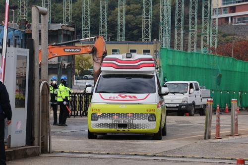 살아서 구조 기다렸지만…끝내 숨진 40대 매몰자 시신 수습