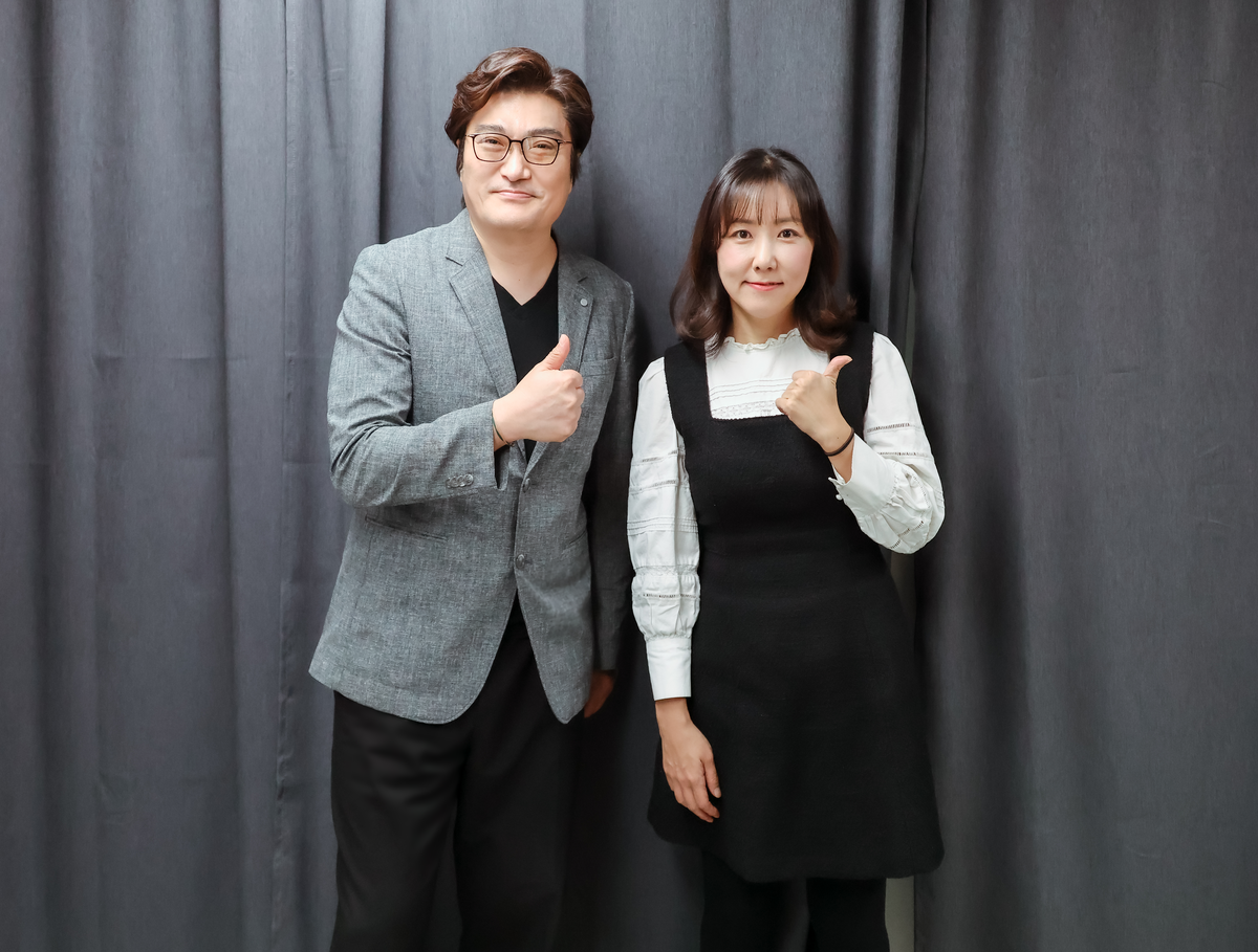 [희대의 NOW 구독중] 유튜브가 '책의 언어' 말한다... 스크린으로 24시... - 뉴스 썸네일 이미지