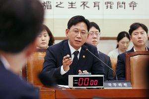 ‘공직자 내란 조사’…민주 “인적청산해야”·국힘 “공포정치” 공방