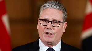 [글로벌 오피니언리더] 스타머 英총리, 노동당 내 반란 조짐에 사퇴 위기