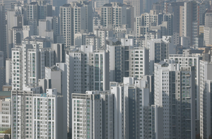 짙어진 관망세…서울 아파트값 상승폭 3주째 둔화