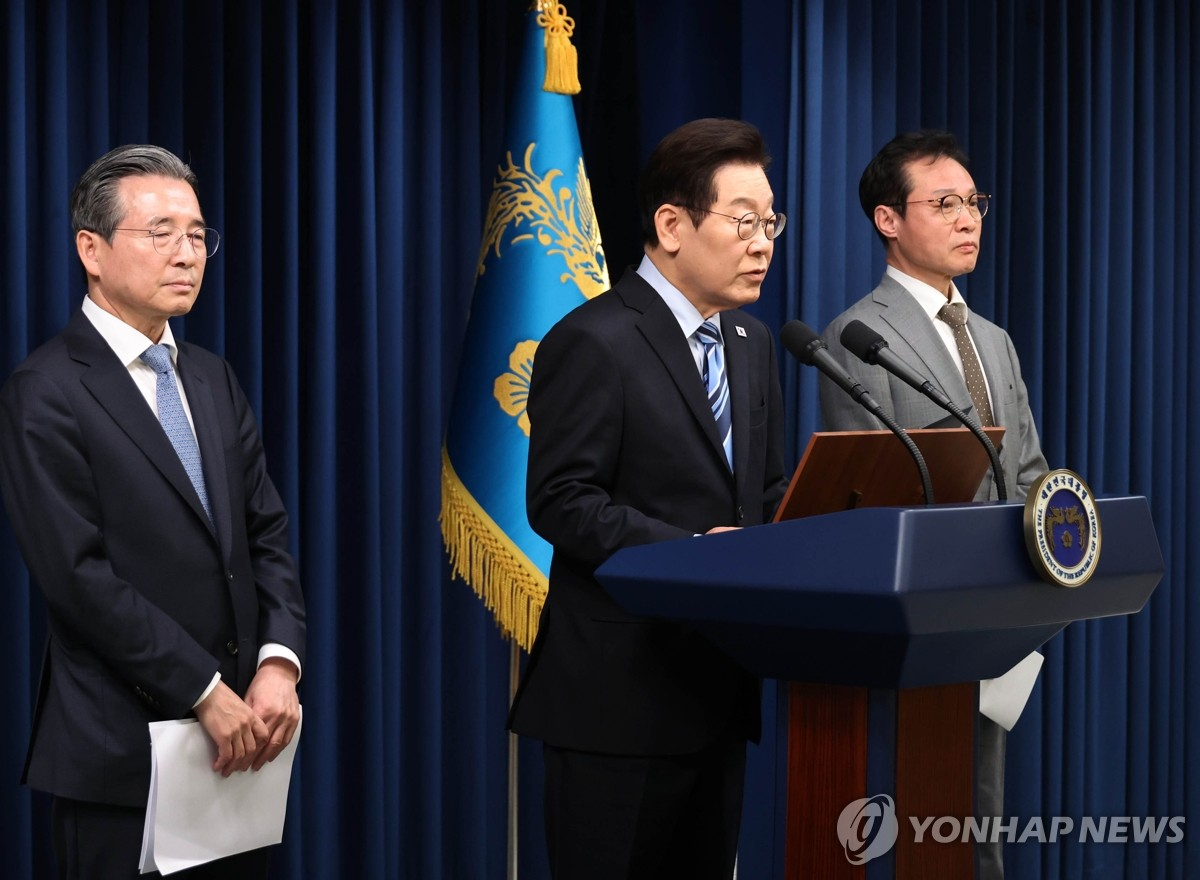 美 “한국산 자동차 관세 15%로 인하…반도체, 타국보다 불리하지 않게”