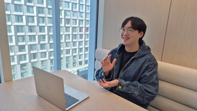 김진우 라이너 대표가 디지털타임스와 인터뷰하고 있다. 라이너 제공
