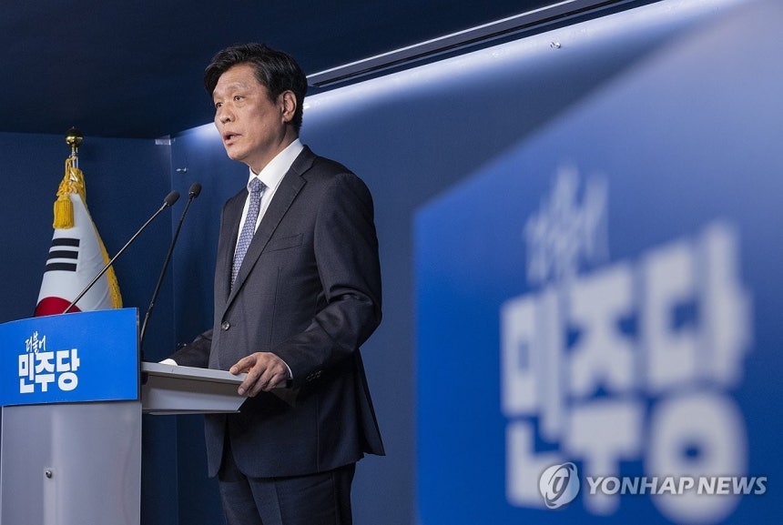 ‘위헌’ 논란 정면돌파…민주, 내란전담재판부 강행키로