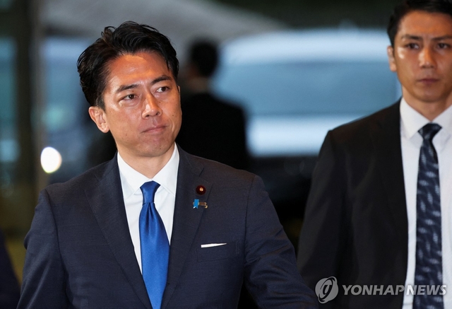 이즈미 신지로 일본 방위상. 로이터 연합뉴스