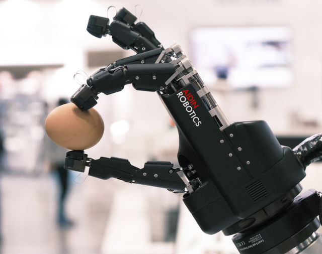 에이딘로보틱스가 코스닥 상장을 위한 기업공개(IPO)를 본격 추진하기 위해 삼성증권을 대표 주관사로 선정했다. 에이딘로보틱스 제공