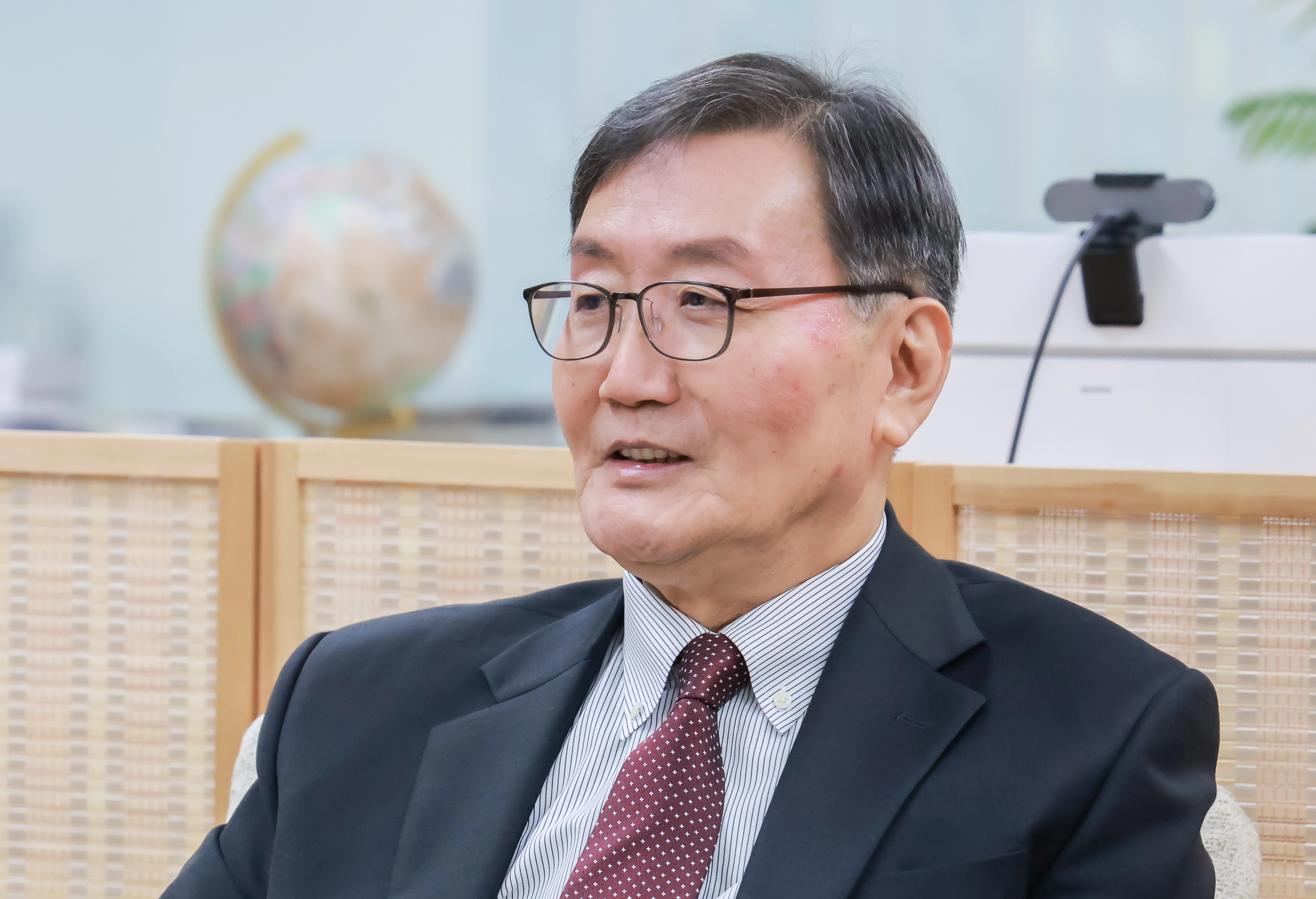 고견을 듣는다] “환율 안정에 국민연금 동원, 美 의심살 수 있어… 신중해야” | 디지털타임스