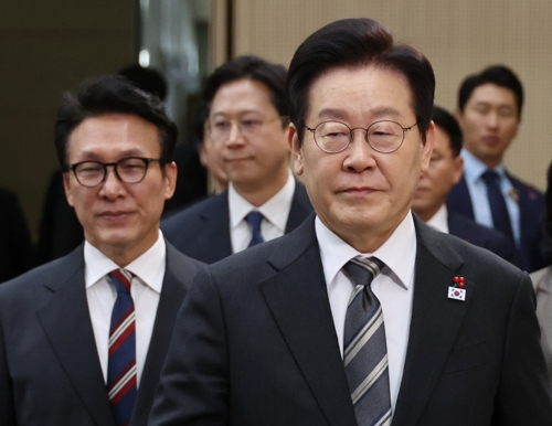 [속보]李대통령 지지율 56%…전주대비 6%p 하락[한국갤럽]