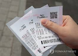 ‘12억 복권 당첨’ 3년간 숨긴 아내…이혼 사유 될까