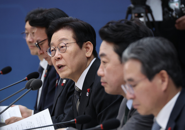 이재명 대통령이 지난 12일 세종시 정부세종컨벤션센터에서 열린 과학기술정보통신부ㆍ개인정보보호위원회 업무보고에서 발언하고 있다.  연합뉴스
