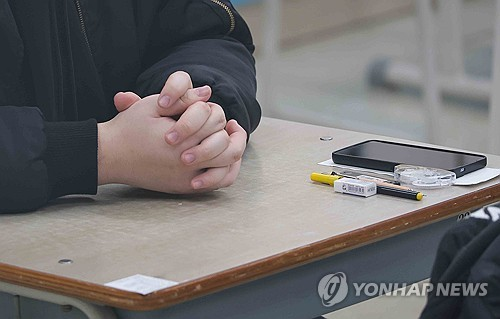 2026학년도 대학수학능력시험이 실시된 지난 11월 13일 서울 용산구 용산고등학교에서 수험생들이 시험을 준비하고 있다.  [사진공동취재단=연합뉴스]