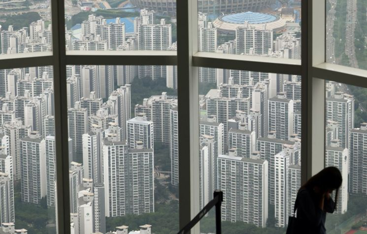 住宅価格高騰で家計債務拡大…韓国銀行が「財政不均衡」を警告