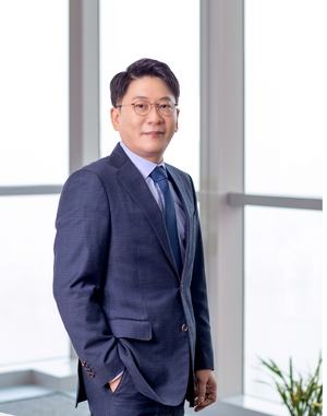 [박한나의 배터리ON] 1년새 바뀐 신년사…LG엔솔 ‘결과’·삼성SDI ‘생존’